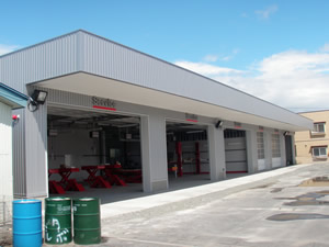 自動車サービス工場